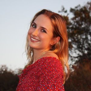 Meet your Posher, Cayman